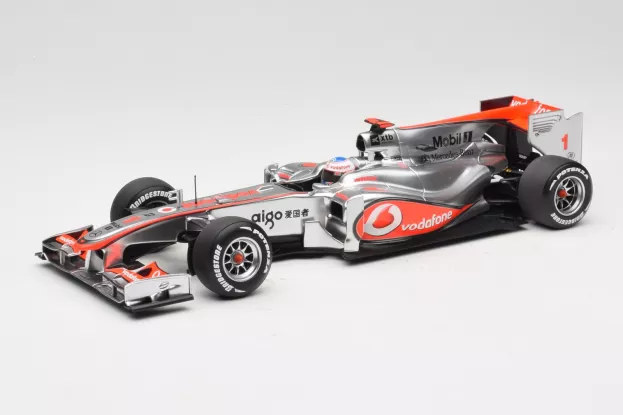 Minichamps Mclaren F1 Mp4-25 N 1 Race Version 2010 J.button 1:18 530101801